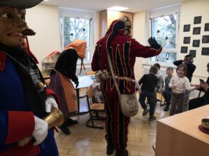 Papierkrattler in Klasse 1